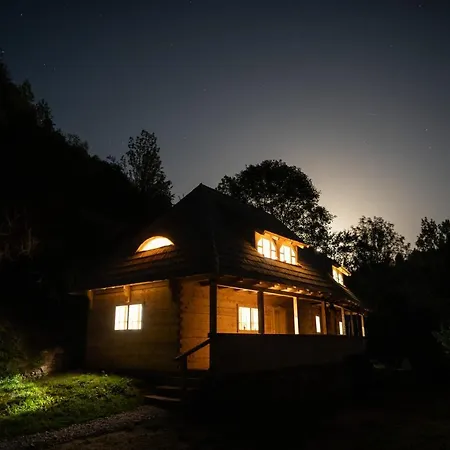 Casa Bunicilor Apuseni Gasthuis