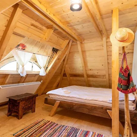 Gasthuis Casa Bunicilor Apuseni